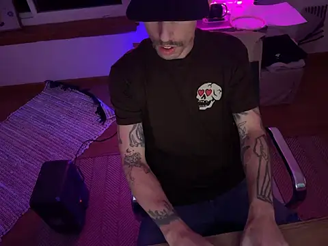 RuffClvb online show from November 20, 8:14 am