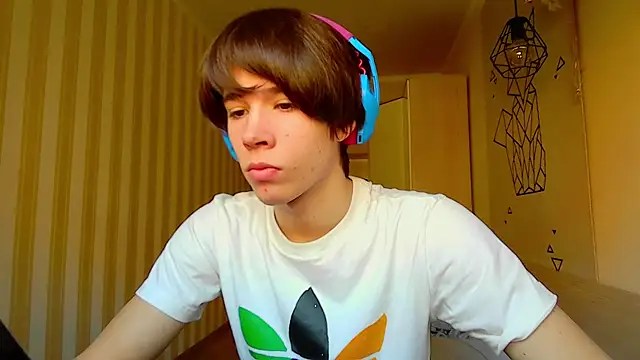 gayGamogey online show from March 7, 11:18 am