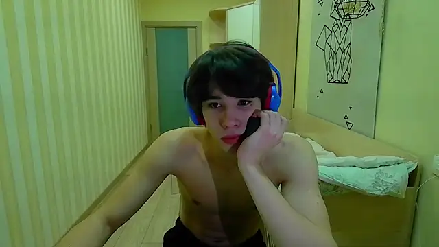 gayGamogey online show from January 10, 9:16 pm