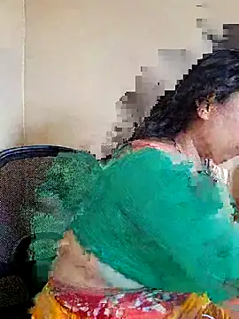Snapshot of DREAM_GIRL-30 chatting on May 18, 6:52 am DREAM GIRL-30 online show from May 18, 6:52 am