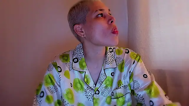 Charlee pink online show from February 19, 4:14 pm