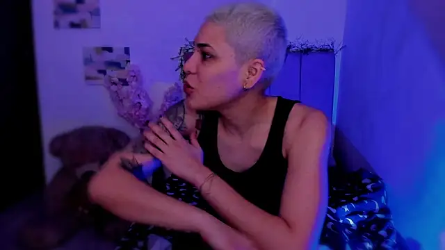 Charlee pink online show from February 20, 2:17 pm