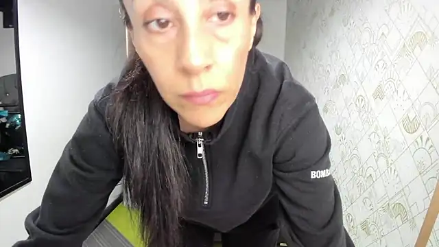 Snapshot of Abrillee1 chatting on March 14, 5:57 pm Abrillee1 online show from March 14, 5:57 pm