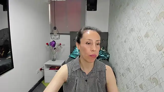 Snapshot of Abrillee1 chatting on March 22, 2:58 pm Abrillee1 online show from March 22, 2:58 pm