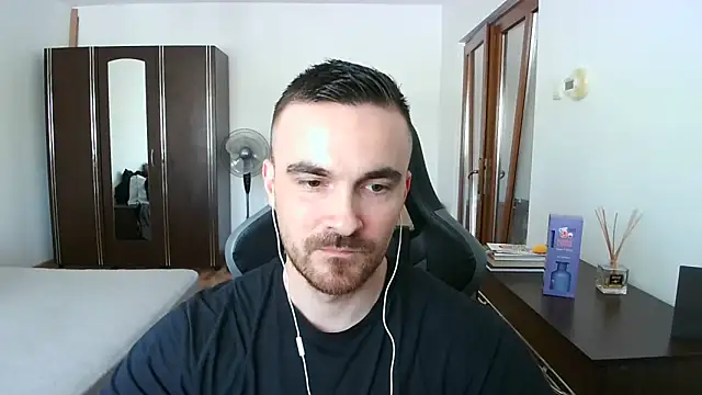 mu5clemania2 online show from April 16, 12:39 pm