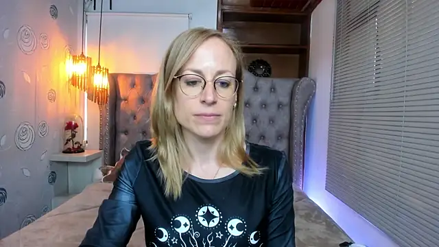 Snapshot of SammySanders chatting on January 3, 8:11 pm SammySanders online show from January 3, 8:11 pm