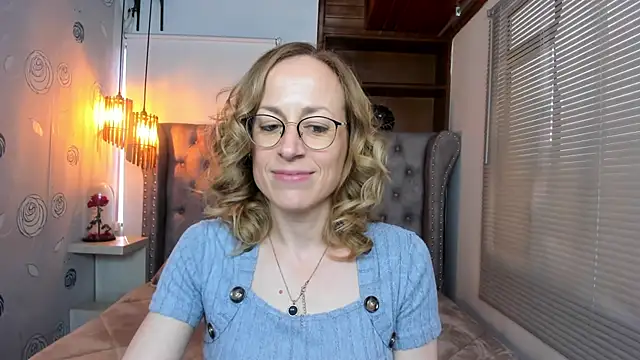 Snapshot of SammySanders chatting on February 1, 12:16 pm SammySanders online show from February 1, 12:16 pm