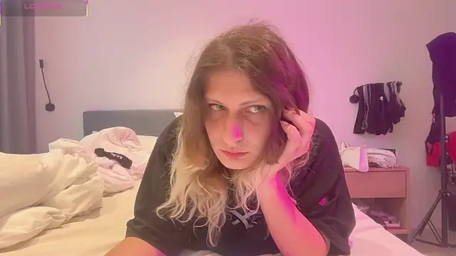 Alice Pinkhead online show from November 10, 10:14 am