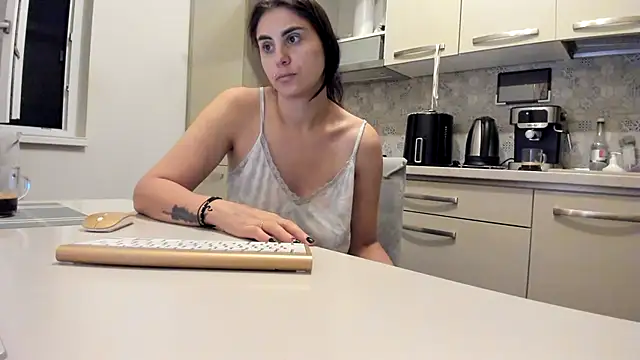 Snapshot of cuplu29 chatting on July 2, 10:27 pm cuplu29 online show from July 2, 10:27 pm