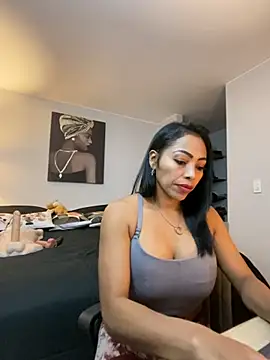 CindyWilliams  online show from December 2, 2:39 am