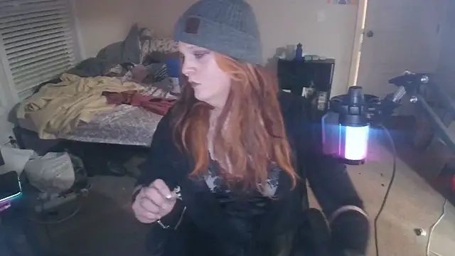 EmberLee online show from March 22, 2:27 am