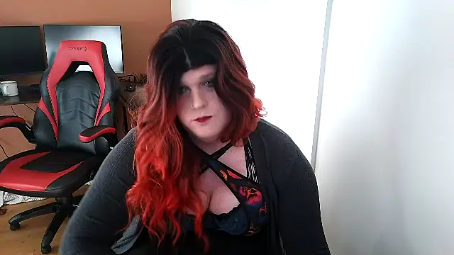 EmberLee online show from June 20, 11:29 pm