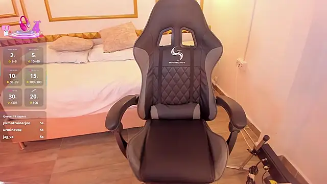 irantzu hank online show from March 10, 9:51 pm