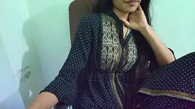 Snapshot of Srabontii chatting on February 25, 7:09 am Srabontii online show from February 25, 7:09 am