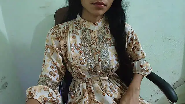 Snapshot of Srabontii chatting on February 28, 7:48 am Srabontii online show from February 28, 7:48 am