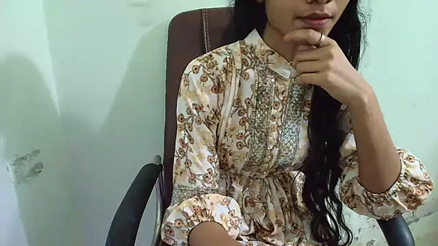 Snapshot of Srabontii chatting on March 1, 12:17 am Srabontii online show from March 1, 12:17 am