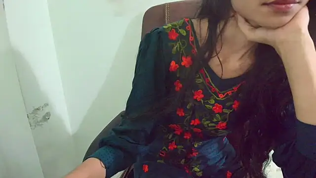 Snapshot of Srabontii chatting on March 6, 1:37 am Srabontii online show from March 6, 1:37 am