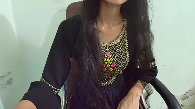 Snapshot of Srabontii chatting on March 9, 9:25 pm Srabontii online show from March 9, 9:25 pm