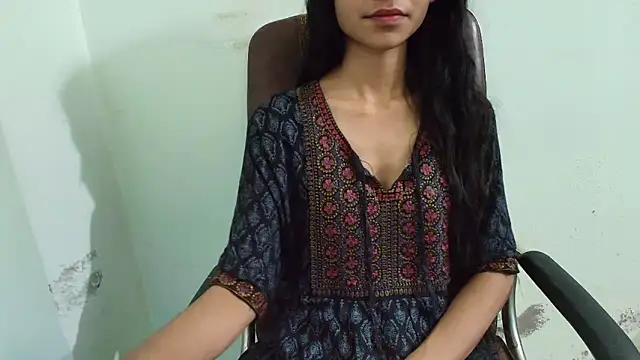 Snapshot of Srabontii chatting on March 12, 11:09 am Srabontii online show from March 12, 11:09 am
