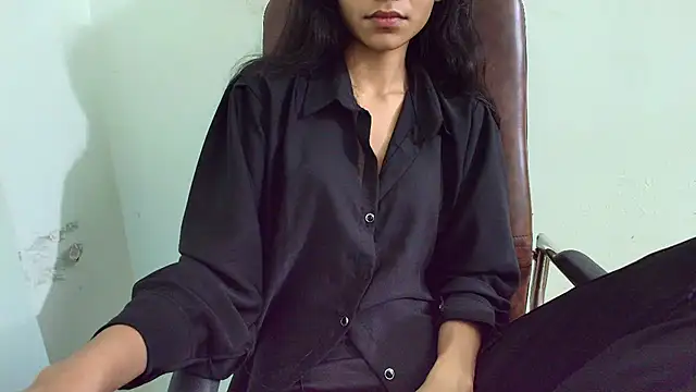 Snapshot of Srabontii chatting on March 22, 3:09 am Srabontii online show from March 22, 3:09 am