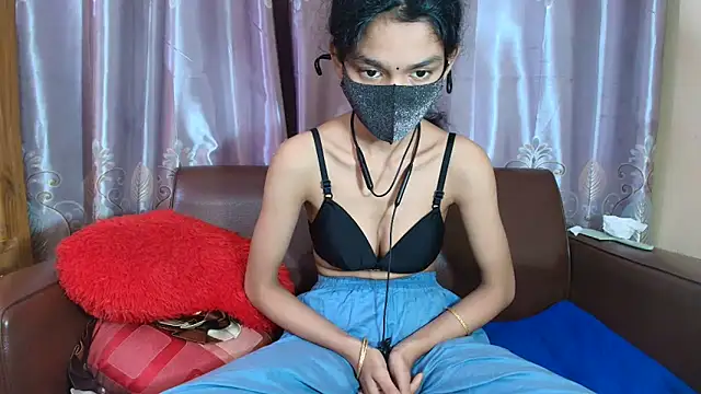 Srabontii online show from February 2, 1:10 pm