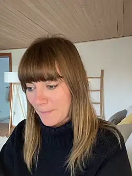 Snapshot of Milla__one chatting on January 7, 1:57 pm Milla  one online show from January 7, 1:57 pm