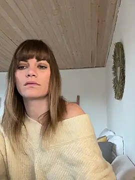 Snapshot of Milla__one chatting on February 6, 9:32 am Milla  one online show from February 6, 9:32 am