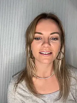 Snapshot of Milla__one chatting on September 16, 6:47 am Milla  one online show from September 16, 6:47 am