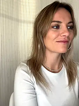 Snapshot of Milla__one chatting on October 1, 6:08 am Milla  one online show from October 1, 6:08 am