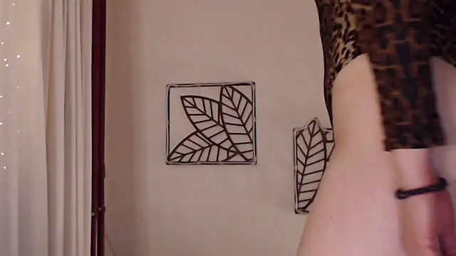 pepper milf online show from March 10, 6:45 pm