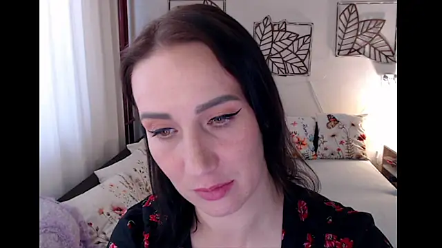 Snapshot of pepper_milf chatting on June 1, 1:57 pm pepper milf online show from June 1, 1:57 pm