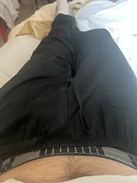 Snapshot of Napoletano17 chatting on December 20, 2:02 pm Napoletano17 online show from December 20, 2:02 pm