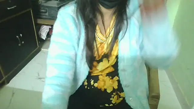 couplesuni online show from February 20, 6:26 am