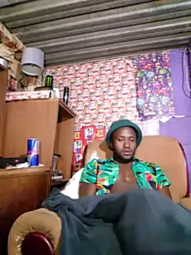 Snapshot of bull_Giant chatting on December 3, 1:30 am bull Giant online show from December 3, 1:30 am