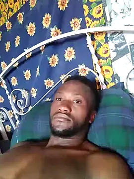 Snapshot of bull_Giant chatting on December 9, 8:11 am bull Giant online show from December 9, 8:11 am