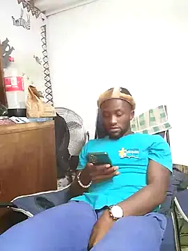 Snapshot of bull_Giant chatting on December 20, 9:28 pm bull Giant online show from December 20, 9:28 pm