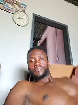 Snapshot of bull_Giant chatting on December 22, 10:06 am bull Giant online show from December 22, 10:06 am