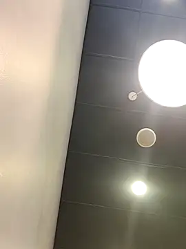 Snapshot of bull_Giant chatting on December 30, 2:19 pm bull Giant online show from December 30, 2:19 pm