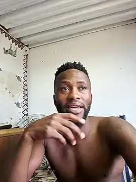 Snapshot of bull_Giant chatting on February 7, 1:53 pm bull Giant online show from February 7, 1:53 pm