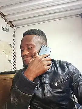 Snapshot of bull_Giant chatting on February 12, 9:01 pm bull Giant online show from February 12, 9:01 pm