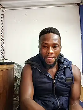 Snapshot of bull_Giant chatting on February 23, 9:37 pm bull Giant online show from February 23, 9:37 pm