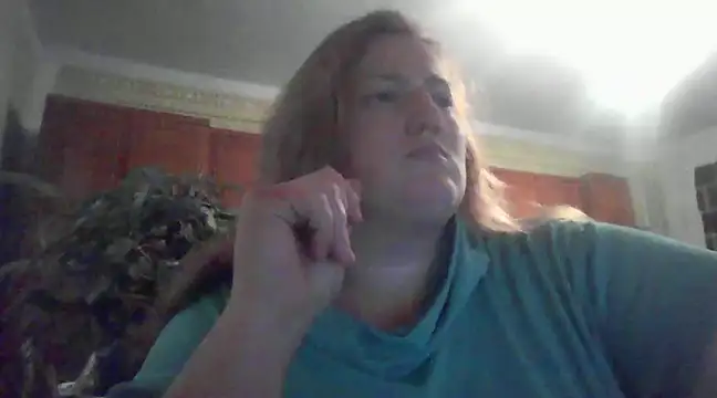 GoldenPearl29 online show from December 6, 1:44 pm