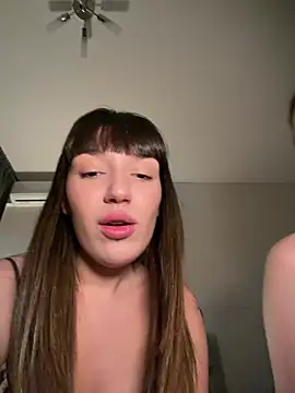 Snapshot of Sophie_Avory chatting on May 6, 6:46 pm Sophie Avory online show from May 6, 6:46 pm