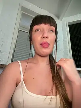 Snapshot of Sophie_Avory chatting on June 4, 7:09 pm Sophie Avory online show from June 4, 7:09 pm