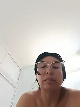 katysquirtdirty online show from July 5, 6:48 pm