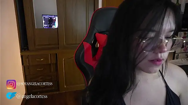 angela cortes  online show from October 24, 11:56 pm