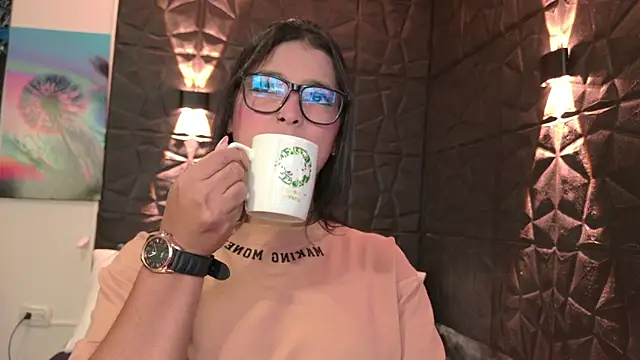 graceymilf666 online show from October 30, 11:33 am