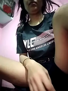 Snapshot of Hotty-Divya chatting on April 19, 12:54 am Hotty-Divya online show from April 19, 12:54 am