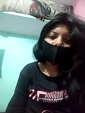 Snapshot of Hotty-Divya chatting on April 21, 2:37 am Hotty-Divya online show from April 21, 2:37 am