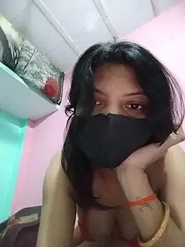 Snapshot of Hotty-Divya chatting on May 19, 2:29 am Hotty-Divya online show from May 19, 2:29 am